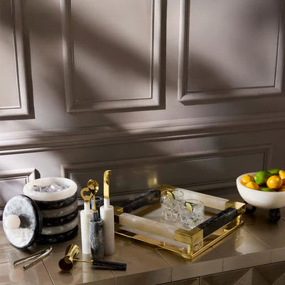 Como black & white square tray